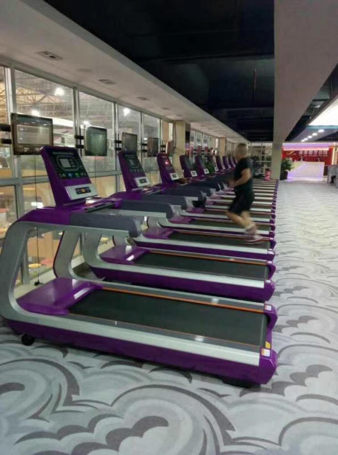 山東奧信德健身器材廠家直銷健身房 商用電動跑步機(jī)