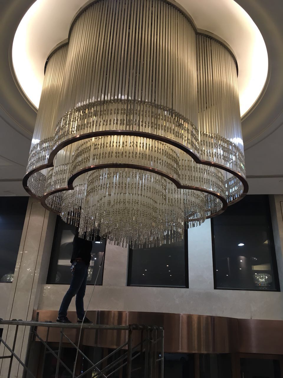 供應(yīng)西安保潔 水晶燈清洗/水晶燈清洗價(jià)格/榆林水晶燈清洗/西安水晶燈清洗