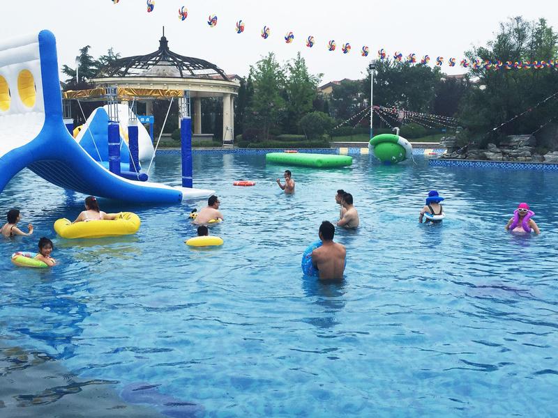 水上闖關設備出租專業(yè)生產(chǎn)水上沖關樂園項目租賃*惠