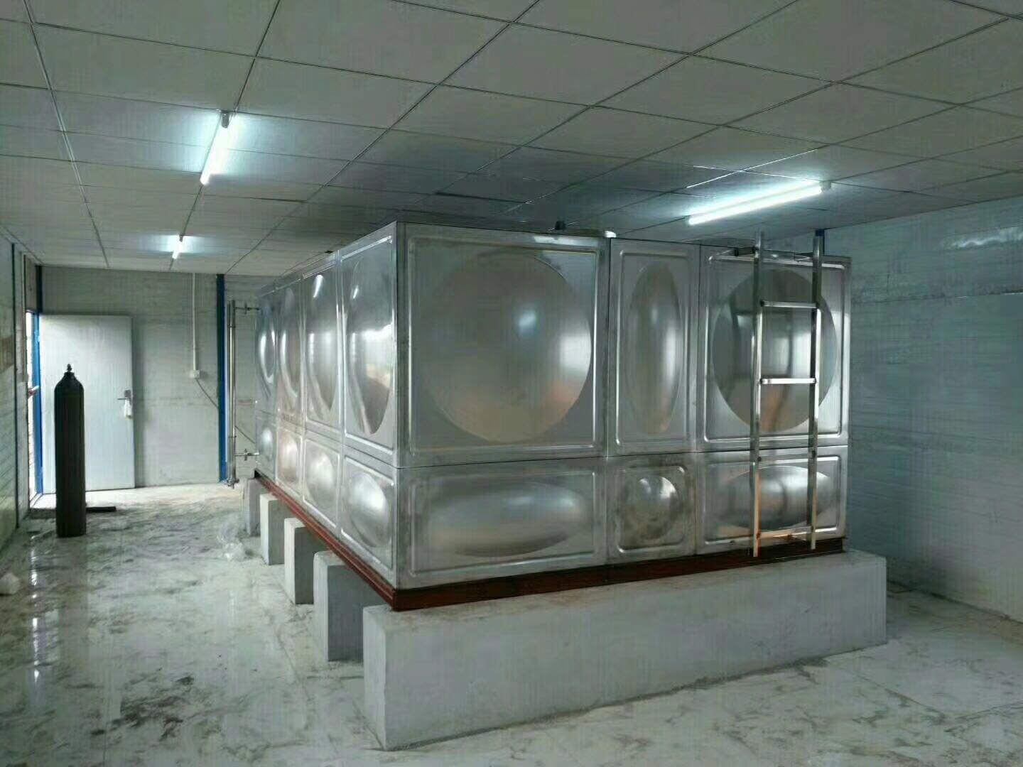 佛山方形不銹鋼保溫水箱報價 三水方形工程保溫水箱安裝 南海立式不銹鋼保溫水箱批 順德臥式儲水箱價格 禪城方形生活水箱報價
