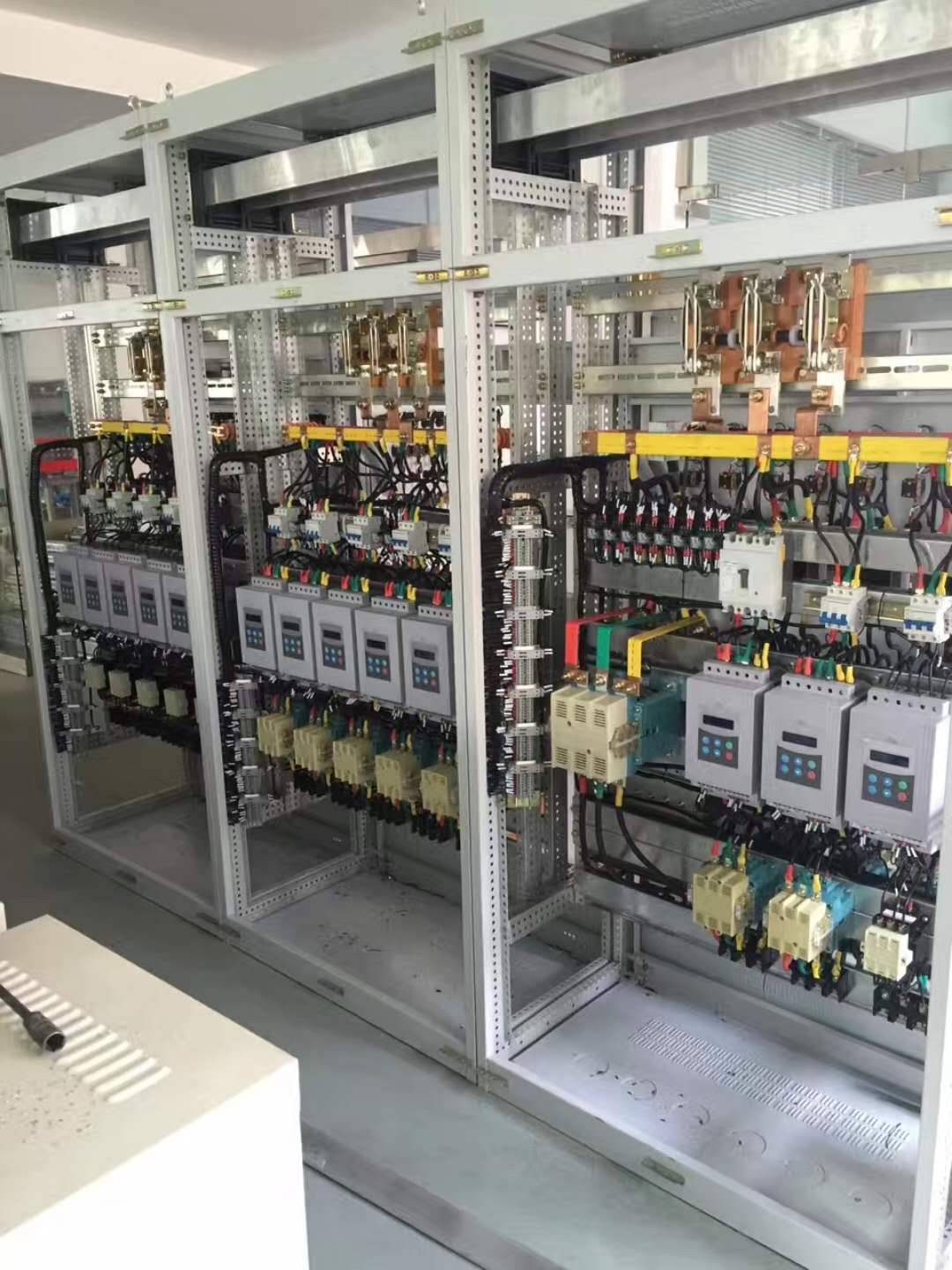 青海皮帶機控制系統(tǒng)供應(yīng)商青海皮帶機控制系統(tǒng) 隴南水泵變頻控制柜