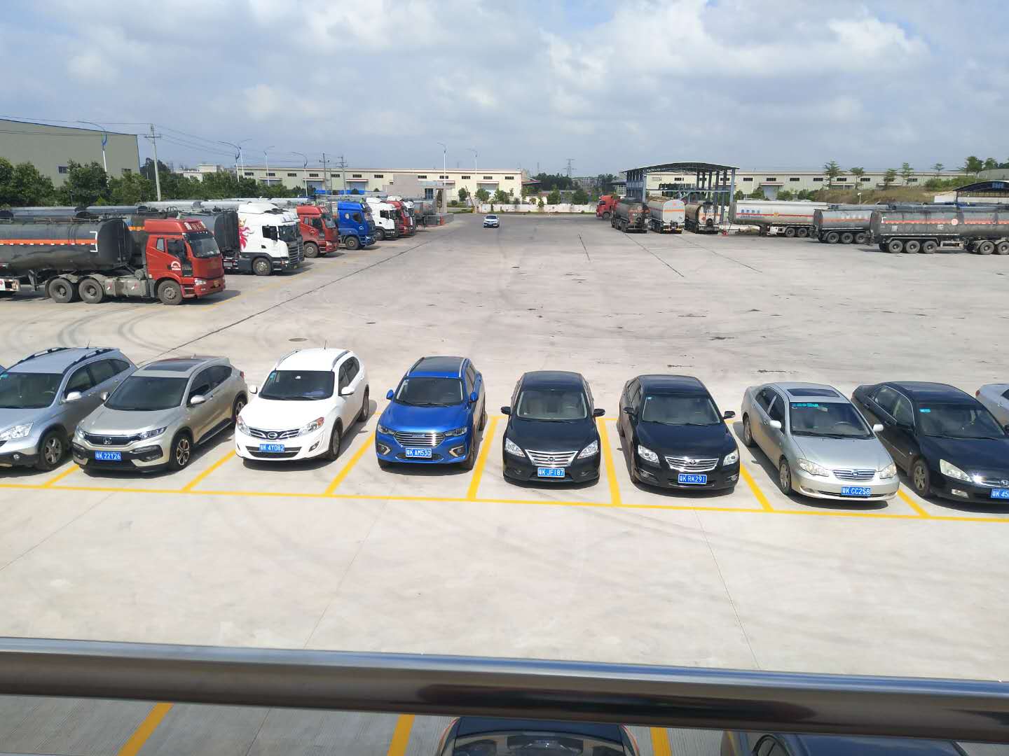 聚合硫酸鐵液體運輸藤縣槽罐車物流  藤縣危險品運輸