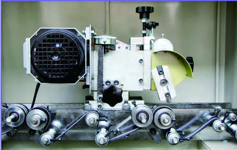 拉鏈機(jī)械|拉鏈拋光機(jī)|巨力拉鏈機(jī)械|新款鏡面拋光機(jī) 金屬拉鏈鏡面拋光機(jī)|金屬拉鏈拋光