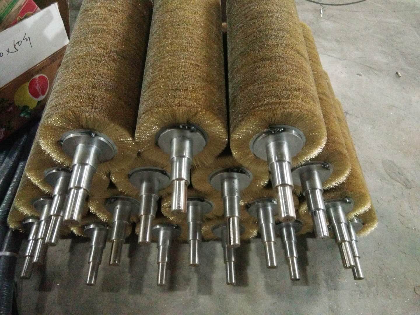 尼龍刷輥供應商 尼龍刷輥批發(fā)價格 尼龍刷輥廠家定制 尼龍刷輥