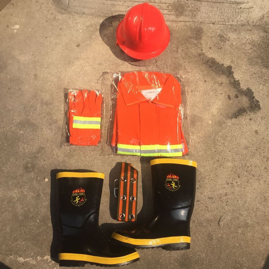 青云譜區(qū)廠家直銷97式消防戰(zhàn)斗服  消防戰(zhàn)斗服  隔熱服 逃生服 救援服 消防服 戰(zhàn)斗服五件套