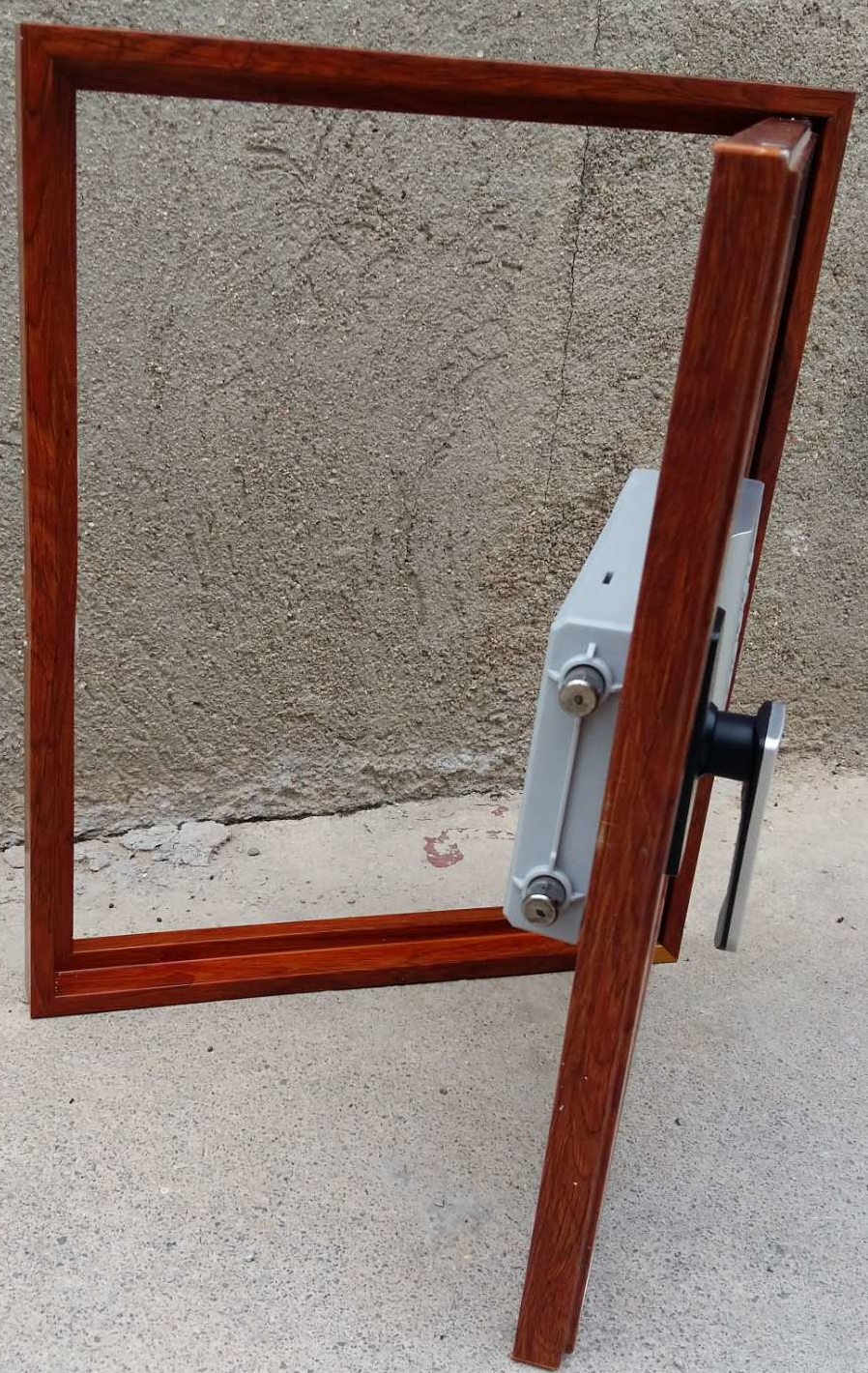 智能鋁合金柜門供應