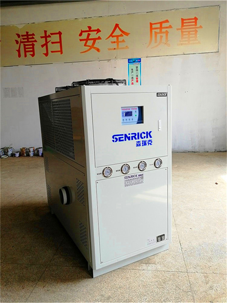 螺桿式低溫冷水、螺桿式低溫冷水機廠家批發(fā)報價、江蘇螺桿式低溫冷水機公司、螺桿式低溫冷水機供應(yīng)商