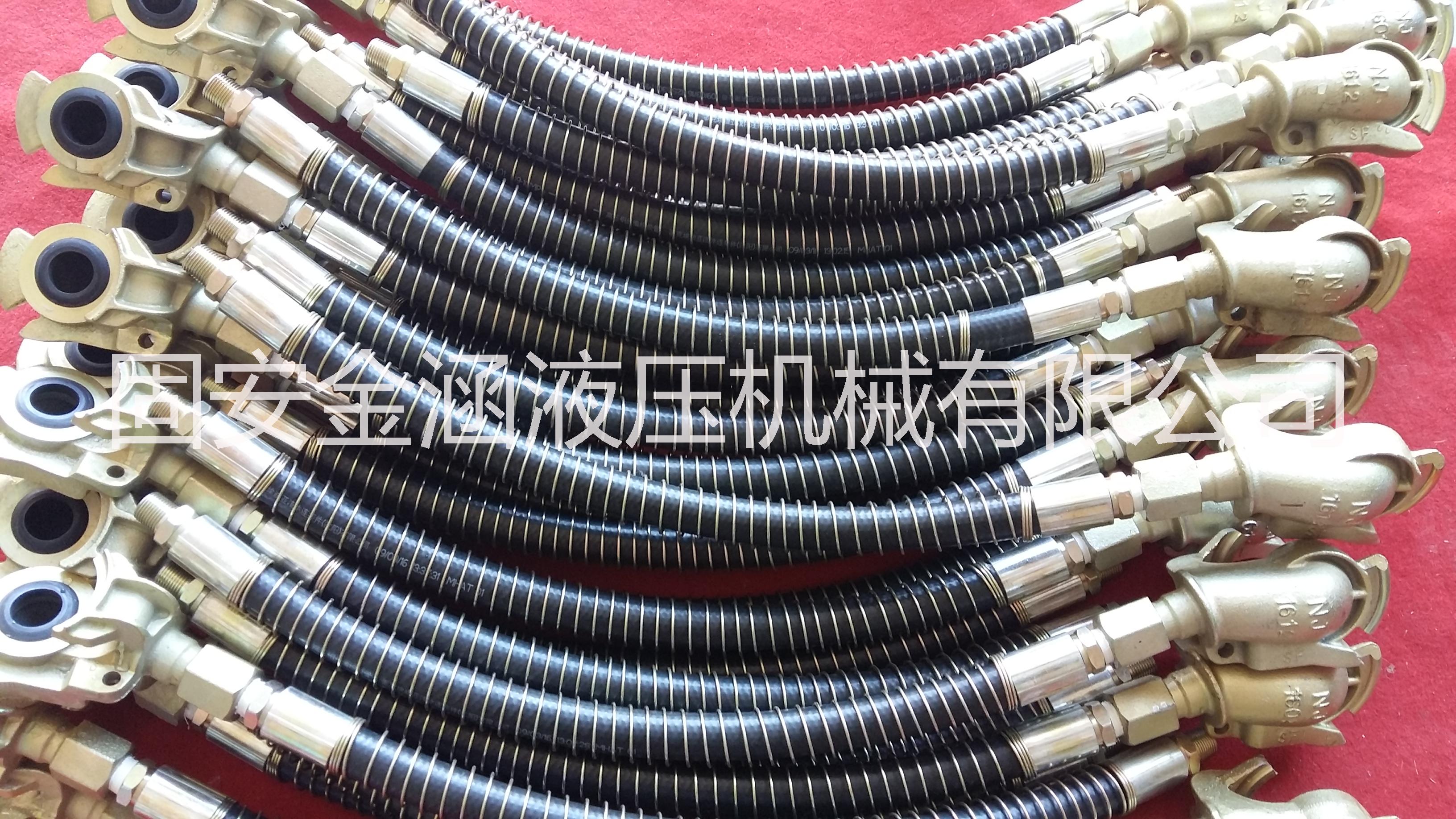 供應(yīng)電力機(jī)車平均軟管總成