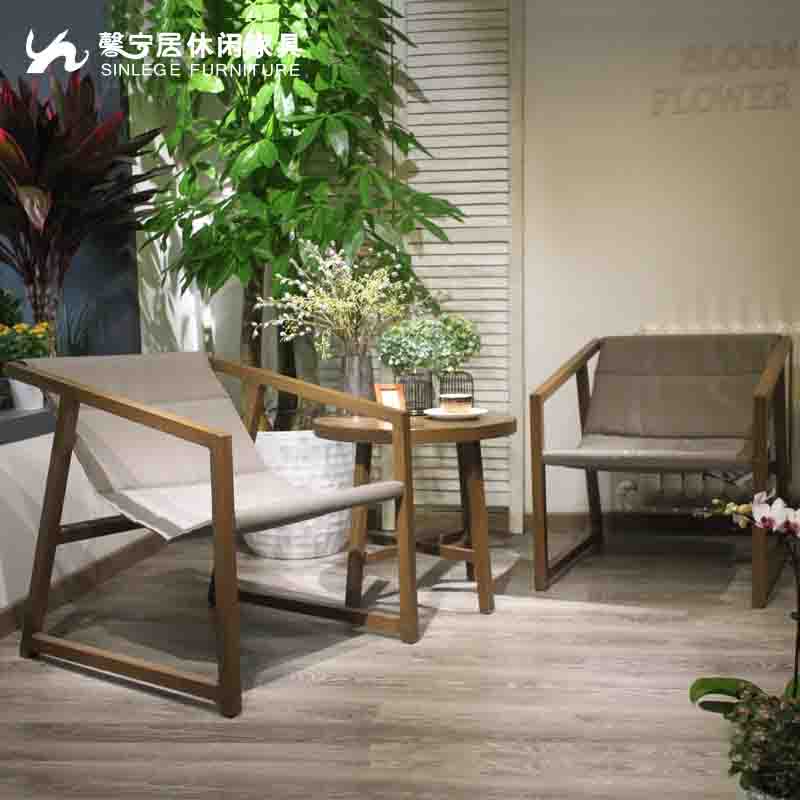 馨寧居戶(hù)外休閑桌椅庭院花園仿實(shí)木紋簡(jiǎn)約椅子酒店陽(yáng)臺(tái)桌椅三件套