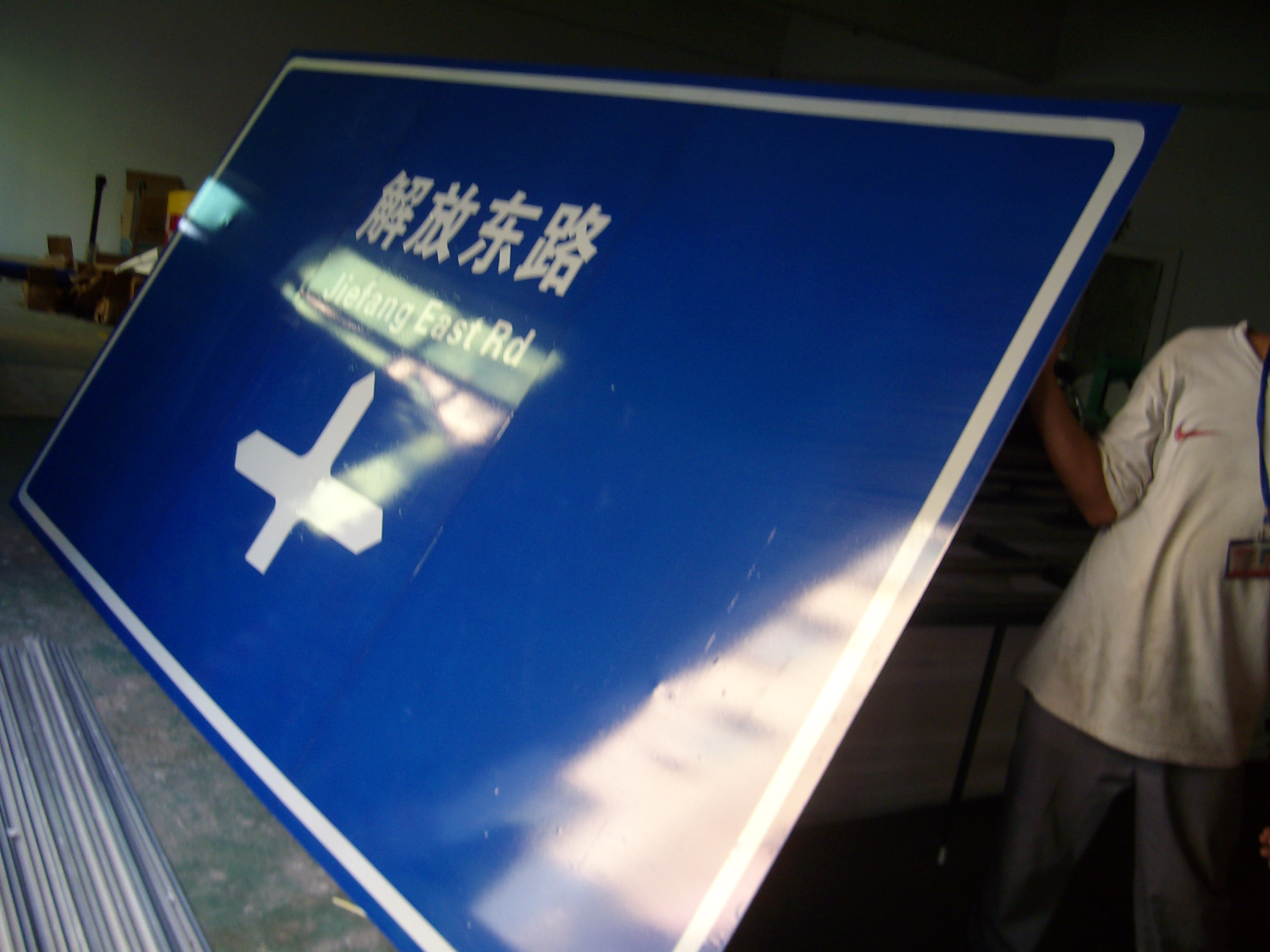 桂豐交通專注高標準大尺寸標志牌桿制造