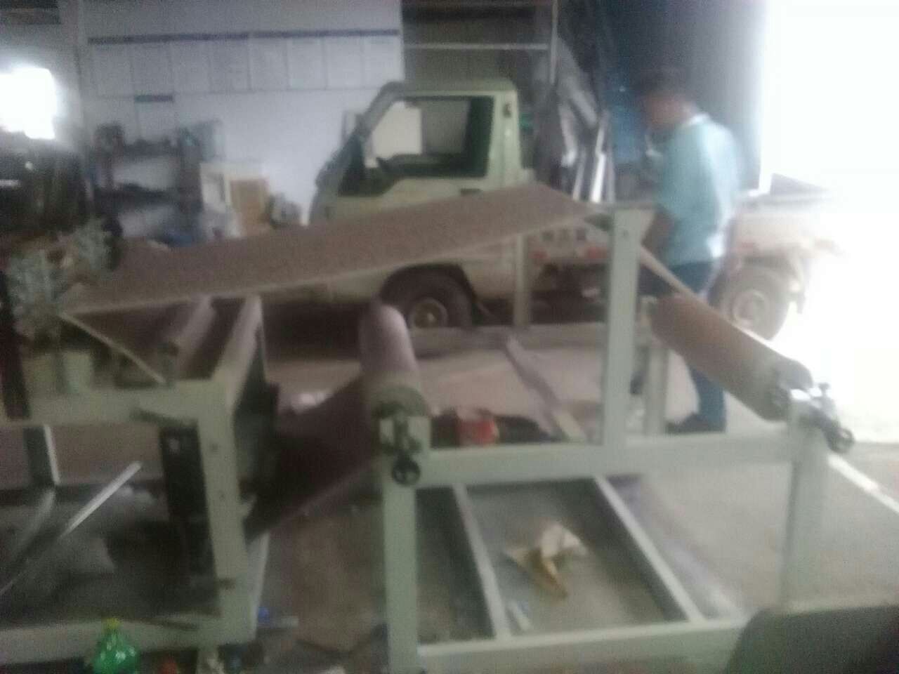 紙?zhí)O果袋制袋機(jī) 高速冷切紙香蕉袋制袋機(jī)