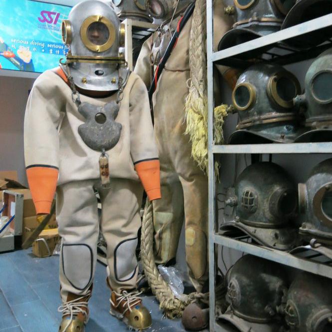 重型潛水裝備頭盔 TF-12重潛頭盔,水下工程作業(yè)潛水頭盔
