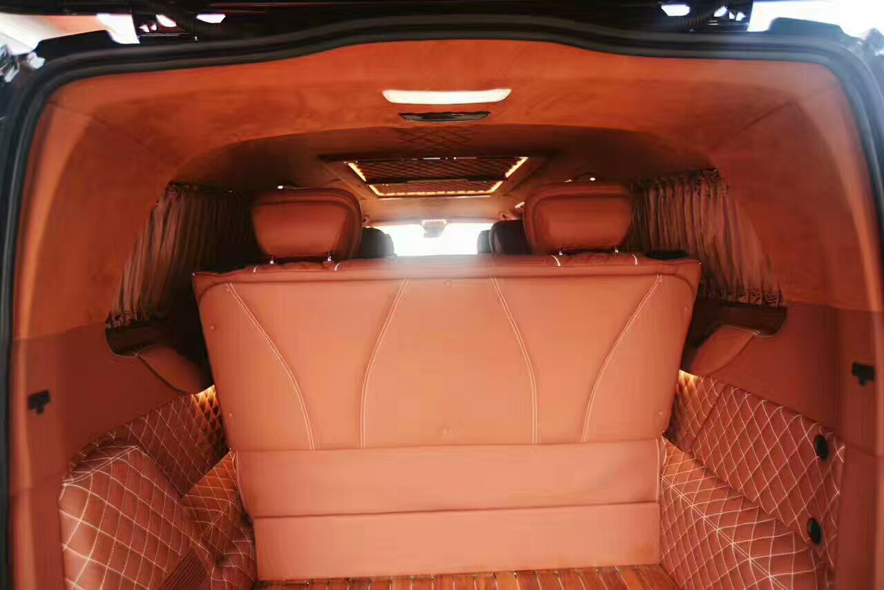 上海汽車(chē)內(nèi)飾改裝頂棚脫落修復(fù)皮套 現(xiàn)場(chǎng)制作真皮座椅皮套  汽車(chē)內(nèi)飾改裝頂棚脫落修復(fù)皮套