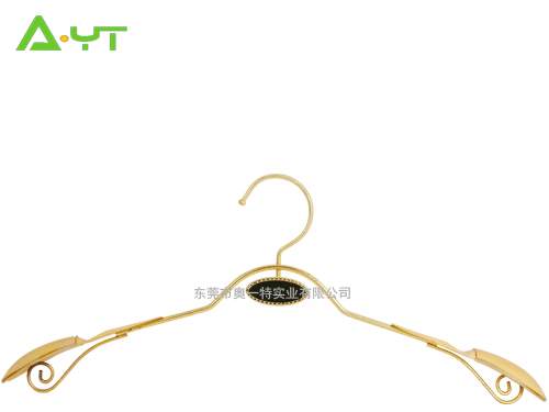 廠家直銷 多功能環(huán)保防滑金屬衣架 男女式西裝衣服架子 MH-4039304