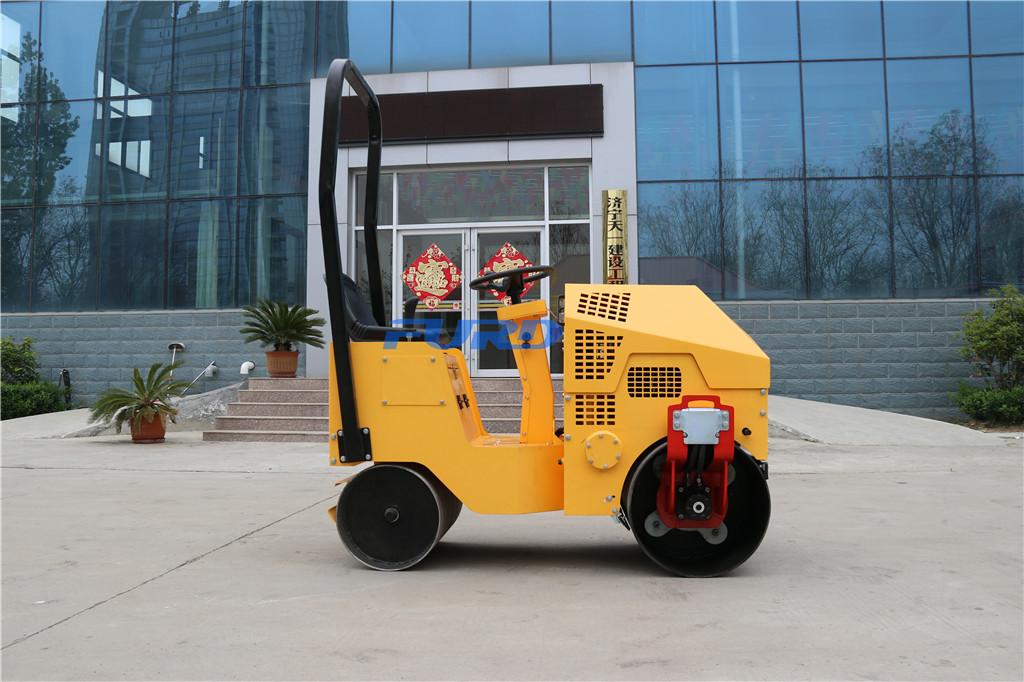 【小型雙鋼輪座駕壓路機(jī)】廠家直銷  小型雙鋼輪壓路機(jī)