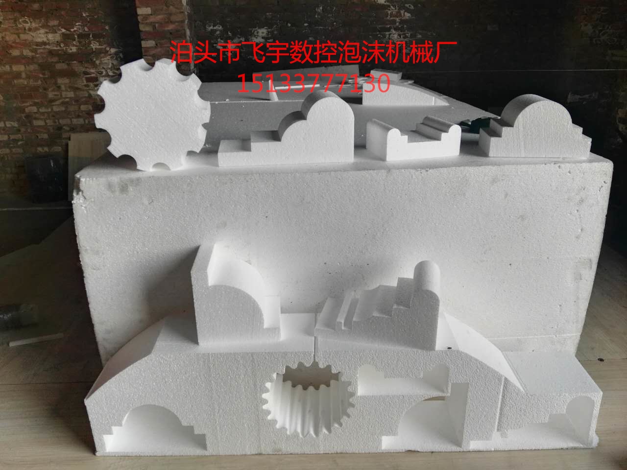 歐式線條切割機(jī) 數(shù)控泡沫切割設(shè)備 適用行業(yè) 優(yōu)勢(shì) 切割過(guò)程 售后