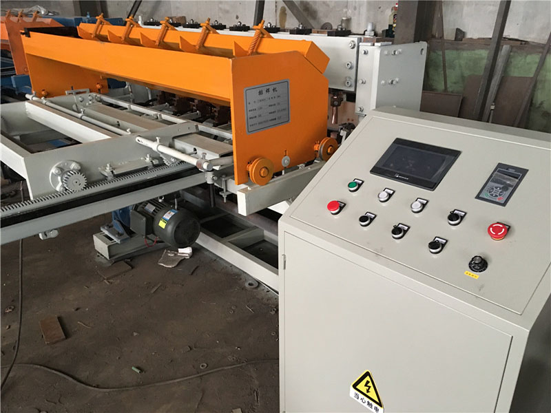 甘肅全自動數(shù)控鋼筋焊網(wǎng)機廠家