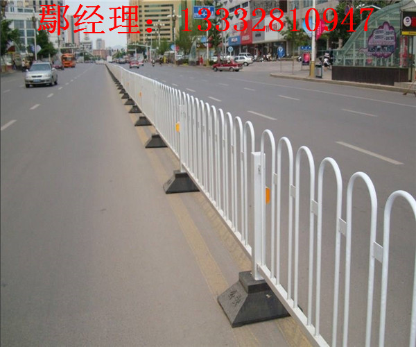 肇慶市政道路護(hù)欄現(xiàn)貨 潮州交通護(hù)欄供應(yīng) 梅州市政防護(hù)欄零售