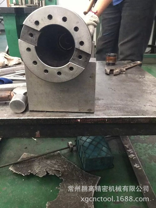 更換臺(tái)灣友佳加工中心BT50主軸軸承