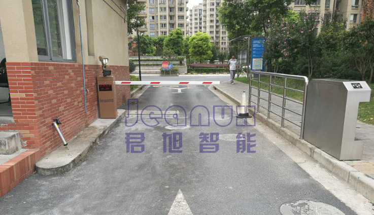 車牌識(shí)別停車場(chǎng)道閘系統(tǒng)
