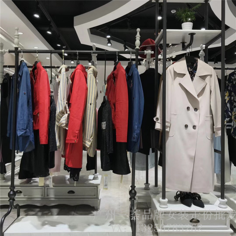 國際*品牌女裝18新款歐絲蒂雅文韓版風(fēng)衣 品牌女裝折扣貨源