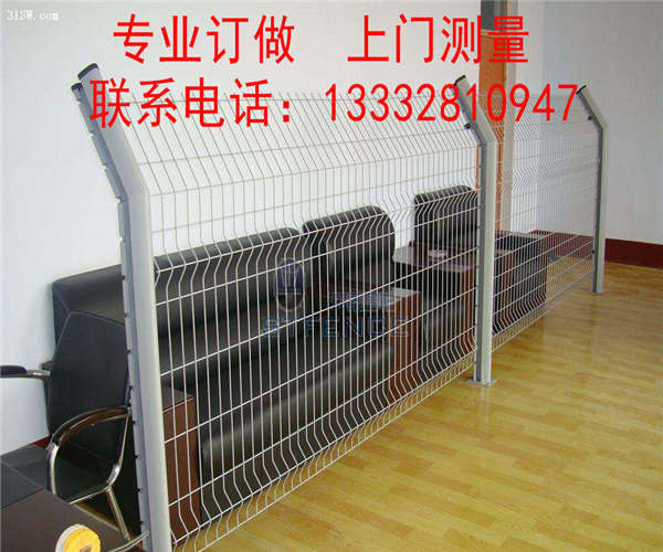 東莞公路隔離網(wǎng)零售 惠州雙邊絲護(hù)欄廠家 汕尾小區(qū)護(hù)欄網(wǎng)現(xiàn)貨