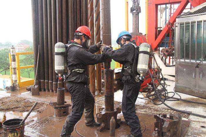 打井價格 專業(yè)打井 打水井  深水打井 打井電話  深圳專業(yè)打井施工