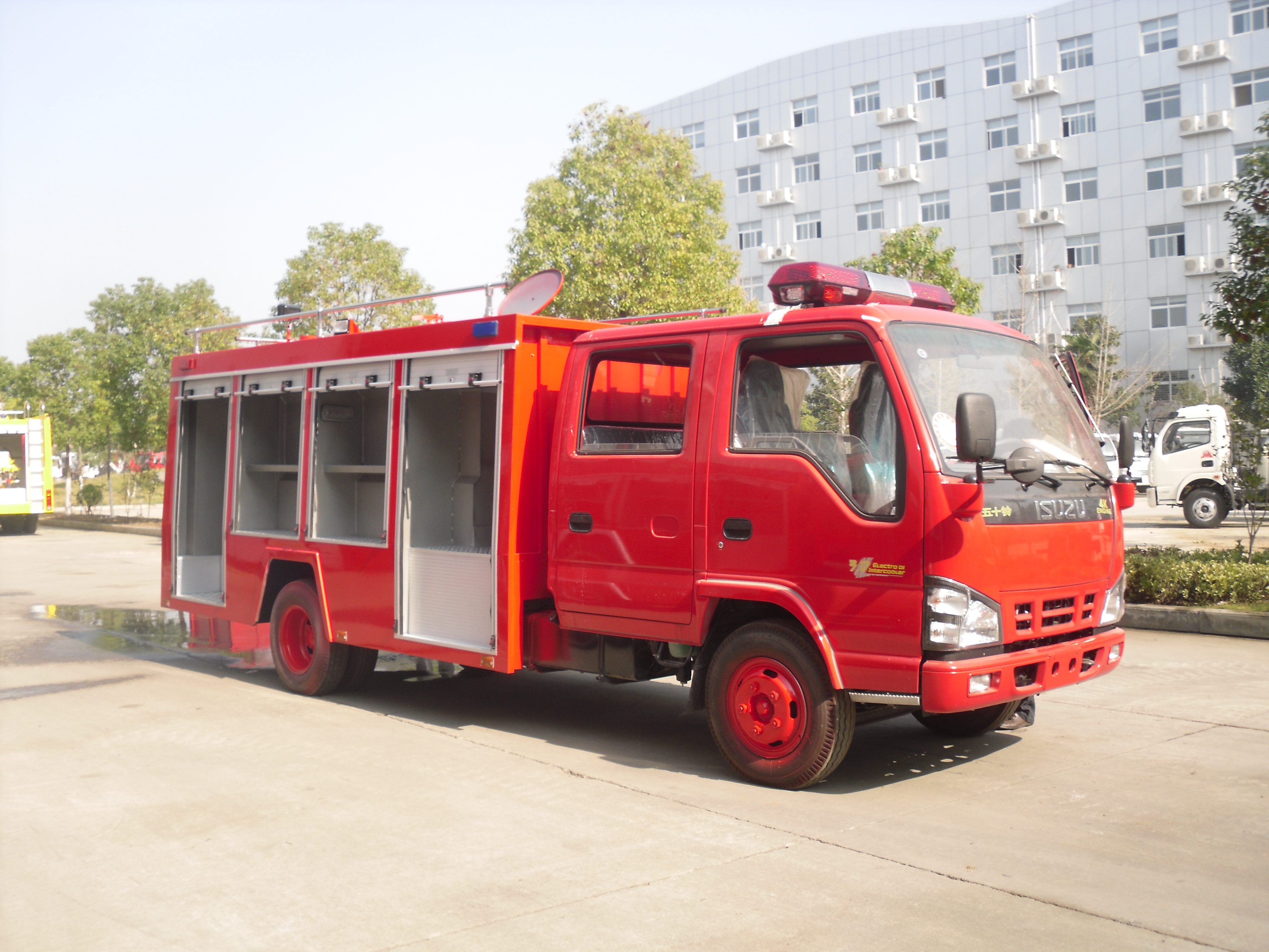 慶鈴水罐消防車（2噸）2噸慶鈴消防車現車銷售