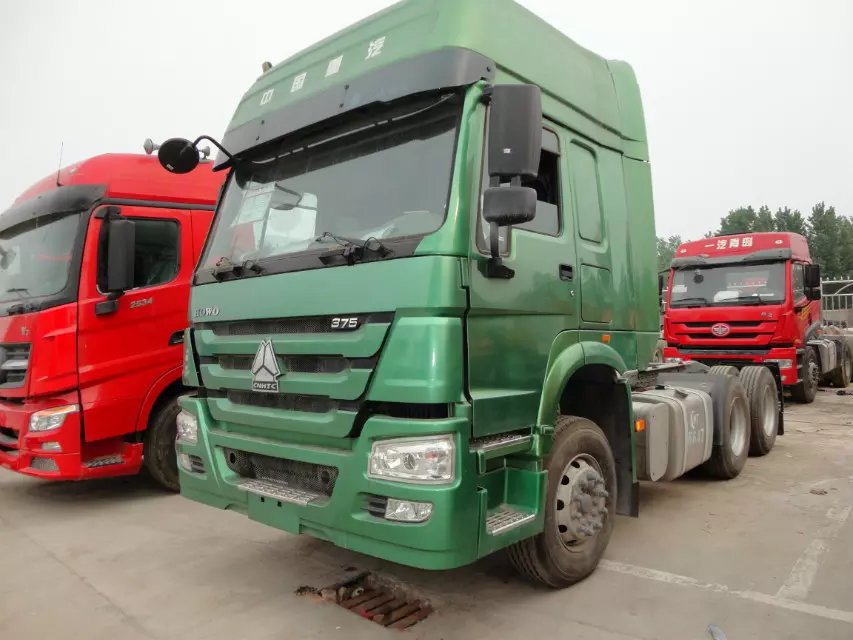 供應(yīng)二手車二手車二點(diǎn)豪沃A7半掛牽引車 二手車豪沃A7半掛牽引車*惠