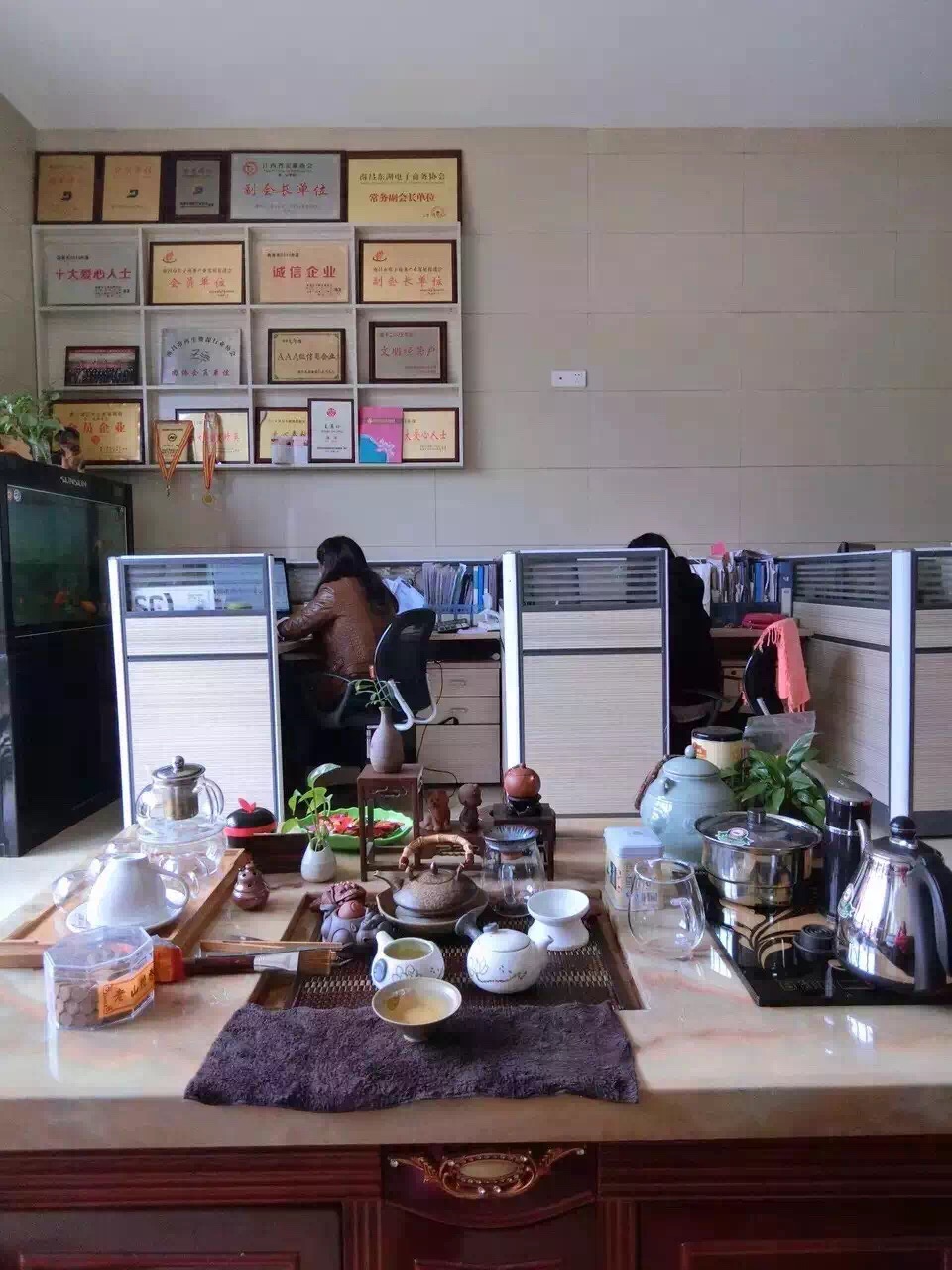 泰和不銹鋼板批發(fā)304不銹鋼板201鋼材現(xiàn)貨經(jīng)銷廠家 304板