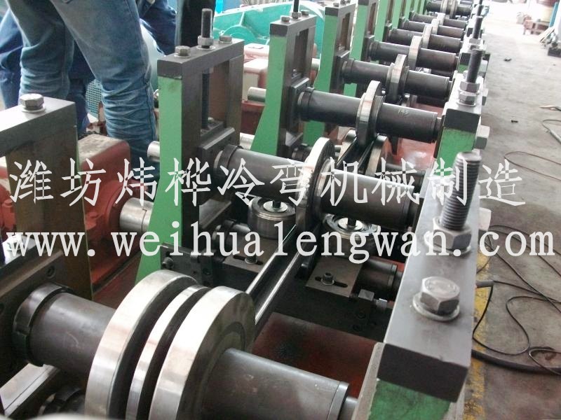 提供*抗震支架自動生產(chǎn)設備 提供*抗震支架全自動生產(chǎn)線