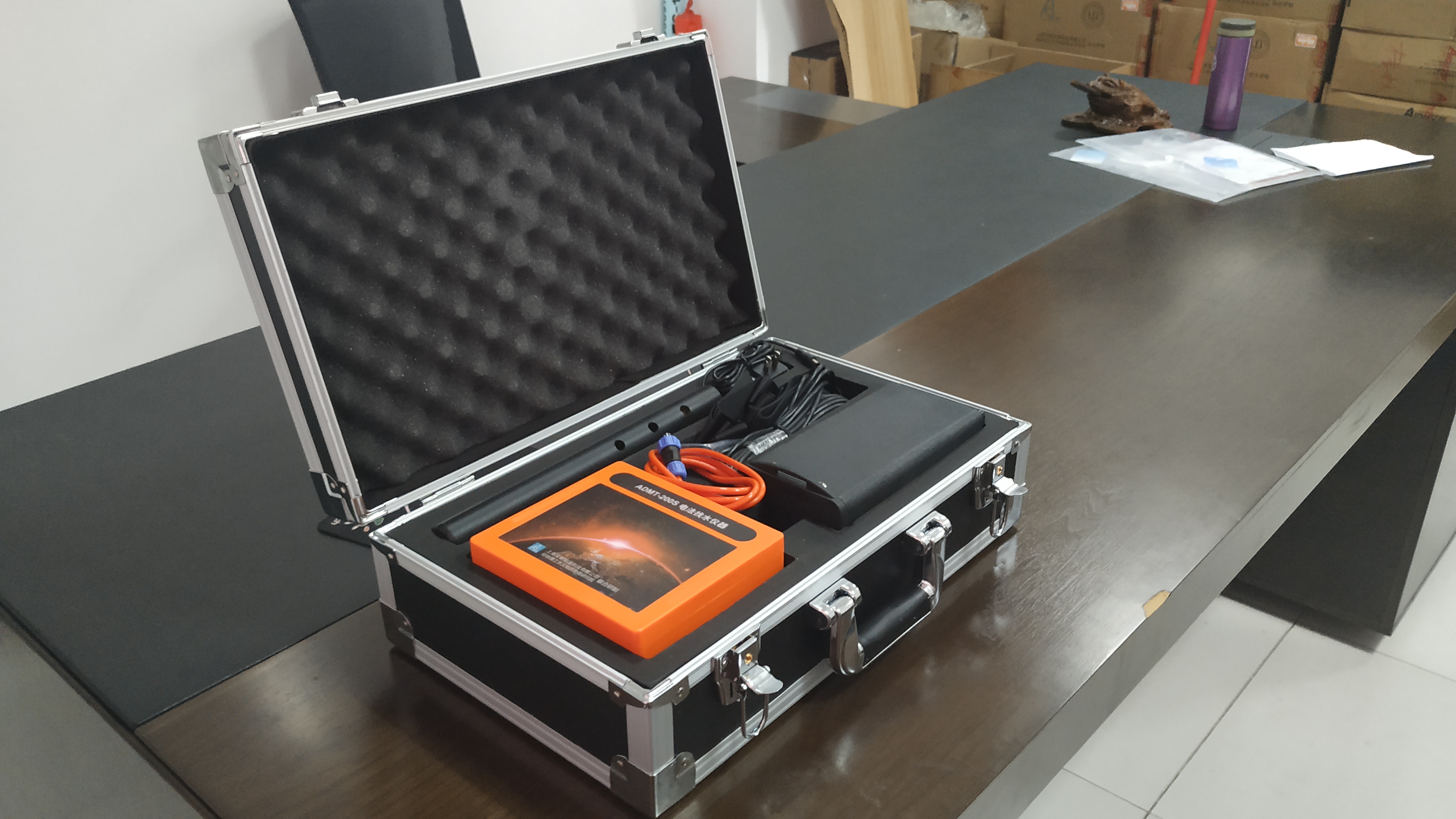 ADMT-200S手機(jī)找水儀，電法儀找水儀，找水儀器 手機(jī)電法找水儀物探儀找空洞儀