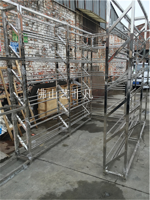 泰州紅酒展示架葡萄酒架不銹鋼酒架立式 紅酒架 實木 歐式木質(zhì)創(chuàng)意酒柜