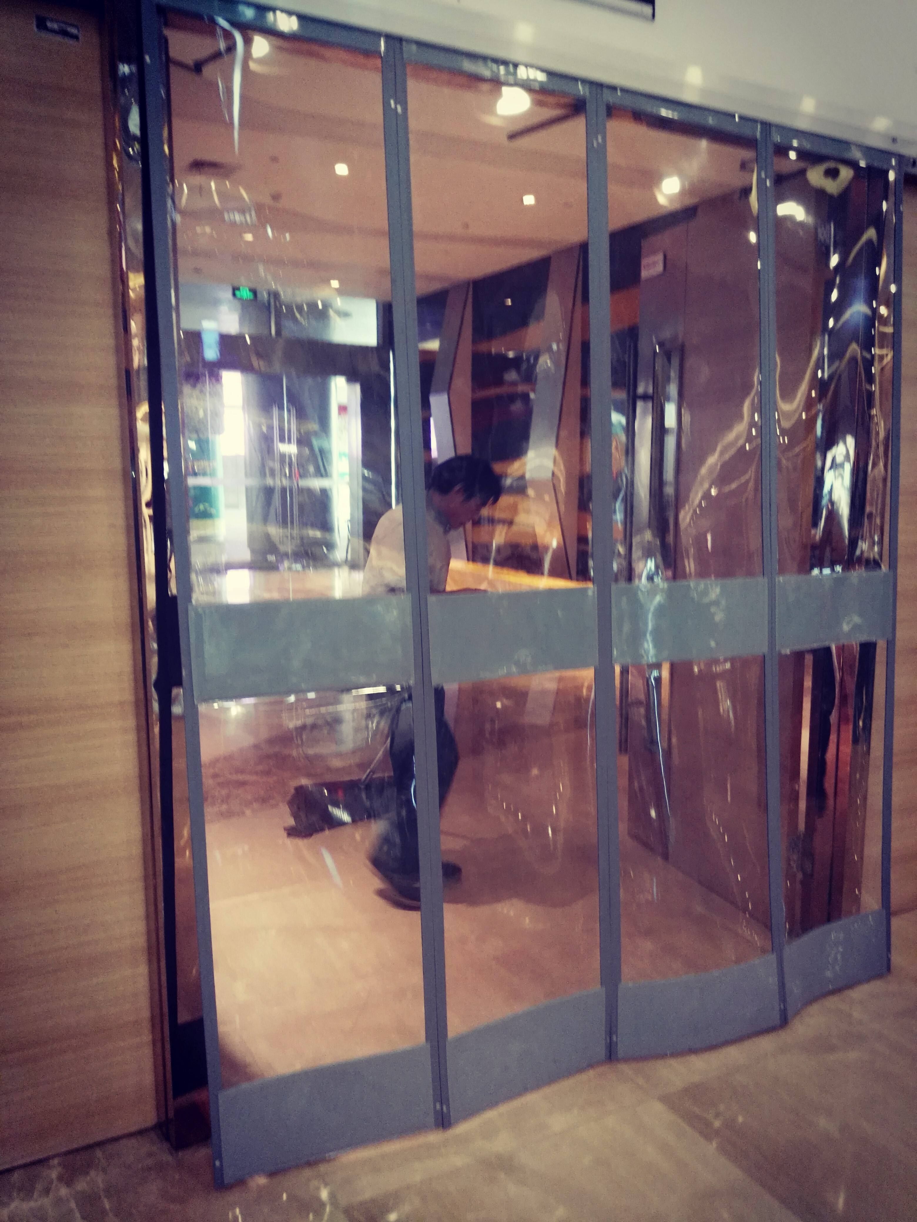 供應(yīng)廊坊恒溫軟門(mén)簾 ，透明度高，耐老化，使用年限長(zhǎng)