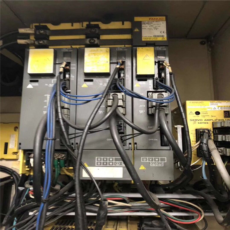 二手日本OKK400臥式加工中心HM