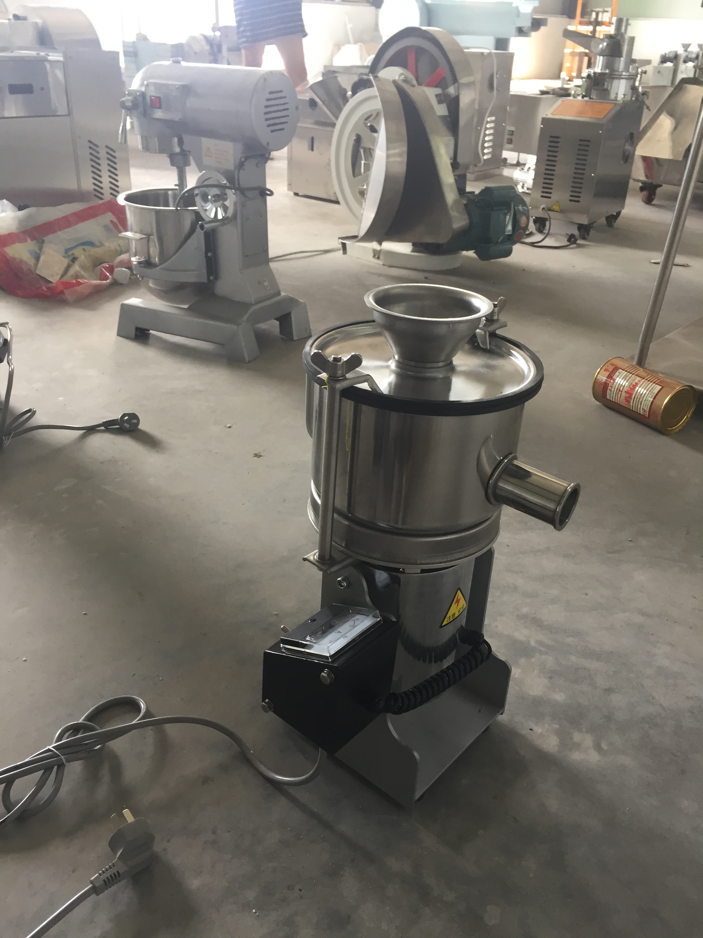 小型超微粉碎機(jī)    小型超微粉碎機(jī)   微型中藥超微 微型中藥超微粉碎機(jī)