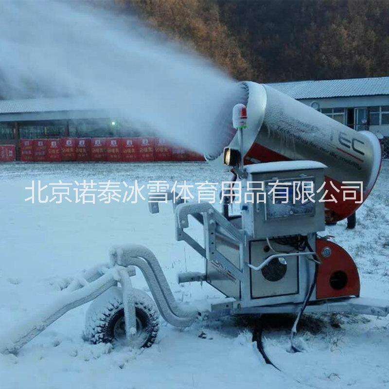 適合北方地區(qū)的滑雪場人工造雪機多少錢