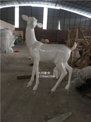 定做玻璃鋼動物雕塑，玻璃鋼動物雕塑制作，動物雕塑廠家