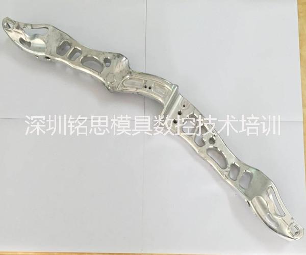 深圳龍崗UG編程培訓 ，機床實操教學*