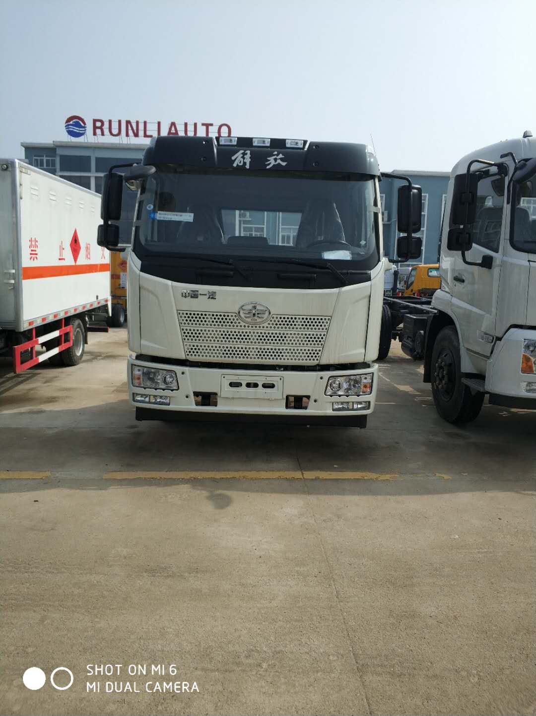 黃牌解放J6一拖二清障車  高速救援車 廠家可分期 湖北隨州黃牌解放J6一拖二清障車