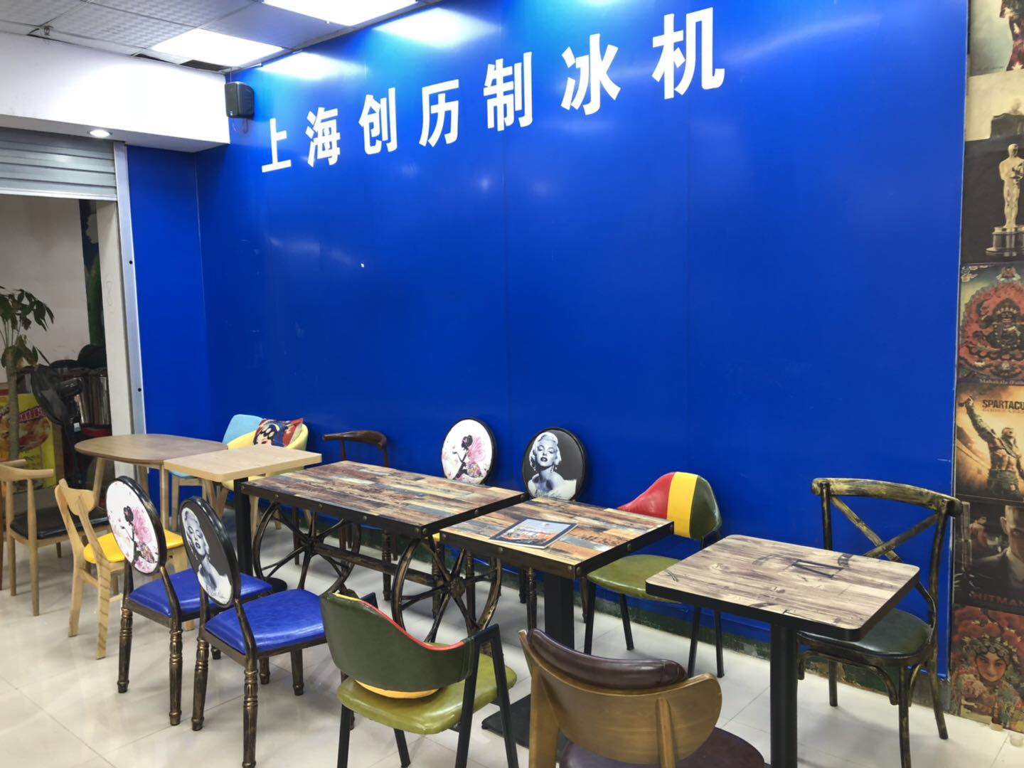 深圳新豪奶茶設(shè)備批發(fā)奶茶店沙發(fā)桌椅廠家 奶茶店沙發(fā)桌椅休閑沙發(fā)