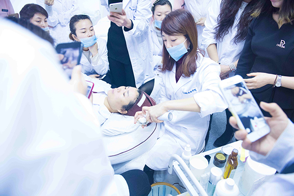 韓式皮膚管理培訓(xùn)機構(gòu)選擇注意事項