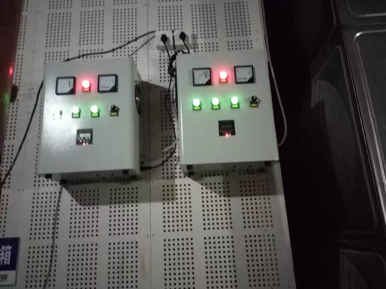 廠家直銷廣州水箱自潔式消毒器生產(chǎn) TWS-2A紫外線*器廠家生產(chǎn)批發(fā)