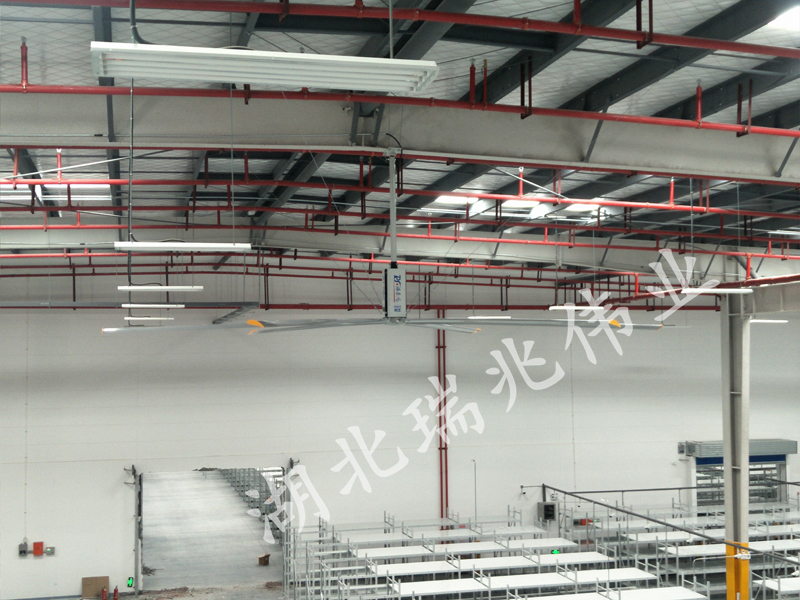 節(jié)能省電廠房用工業(yè)風扇 廠房必備工業(yè)風扇