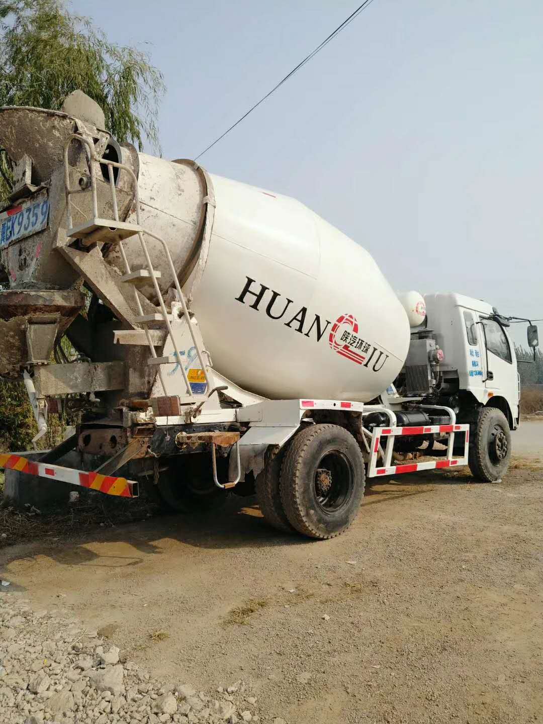 七方好攪拌運(yùn)輸車 梁山二手?jǐn)嚢柽\(yùn)輸車 二手?jǐn)嚢柽\(yùn)輸車出售 陜汽華康高配 二手七方好攪拌運(yùn)輸車