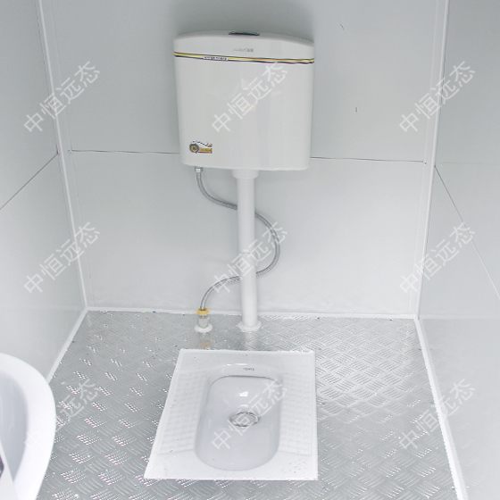 水沖移動廁所 移動衛(wèi)生間 彩鋼水沖直排移動廁所 廁所廠家 中恒遠(yuǎn)態(tài)