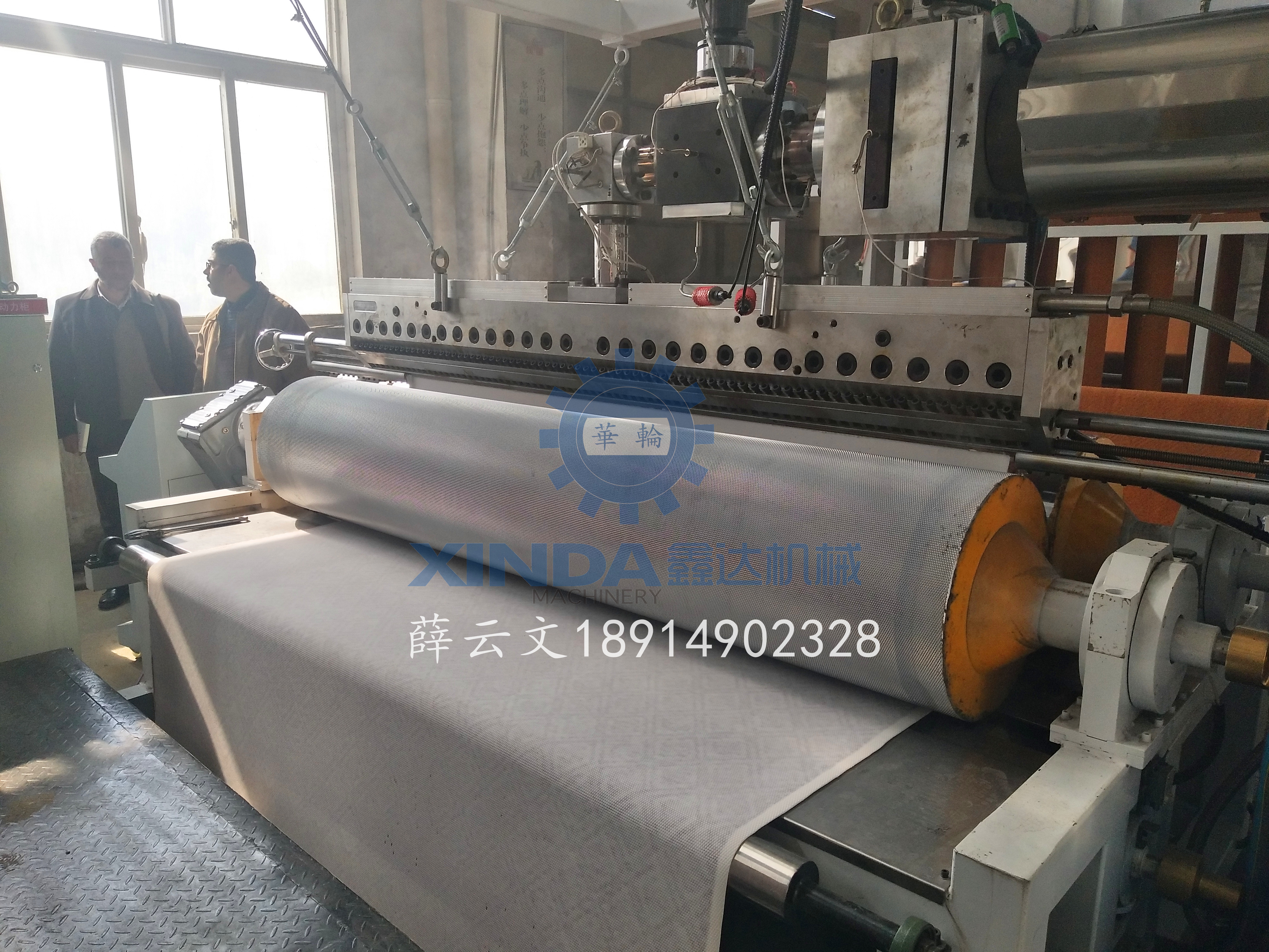 張家港 鑫達(dá) TPR地毯覆膜涂膠專業(yè)生產(chǎn)設(shè)備