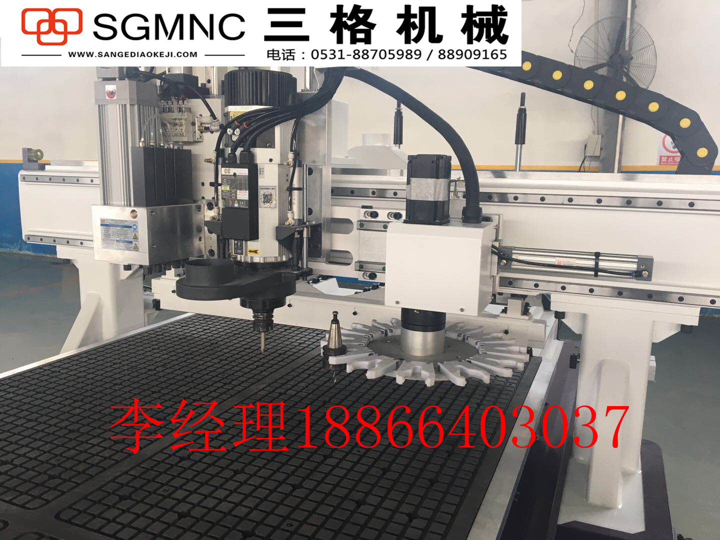 三格 自動上下料開料機 能提高多少效率三格自動上下料開料機