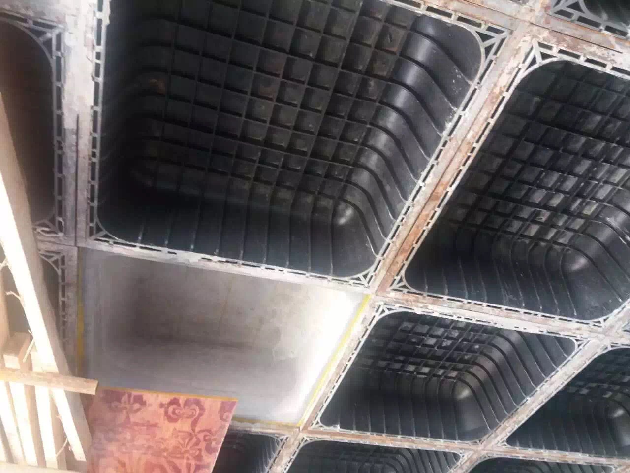 山東優(yōu)質(zhì)塑料模殼