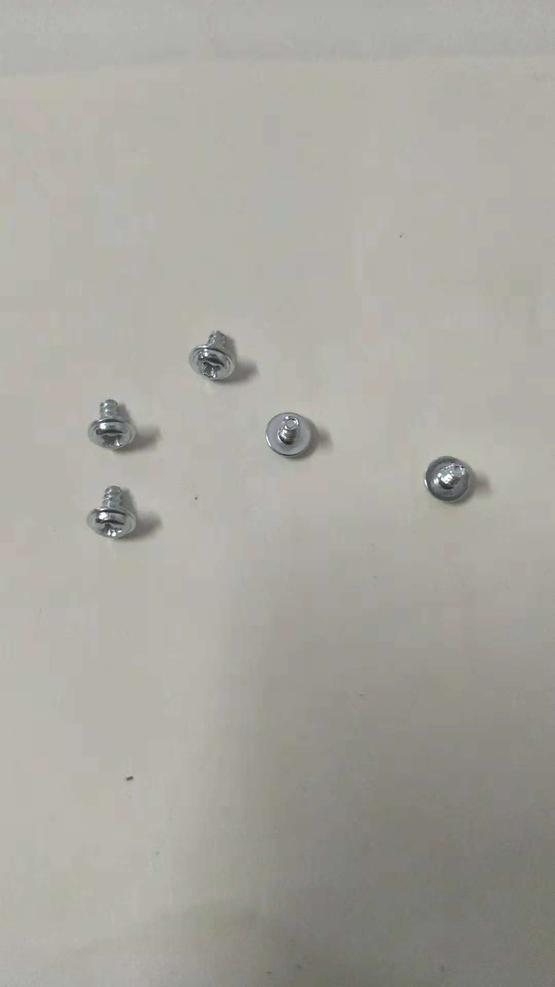 了解鼠標(biāo)螺絲用途